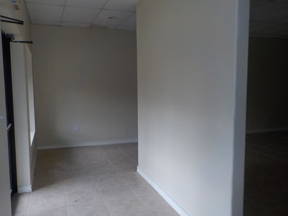 Tejon Plaza: 1601 Alton Gloor , Brownsville, TX 78526